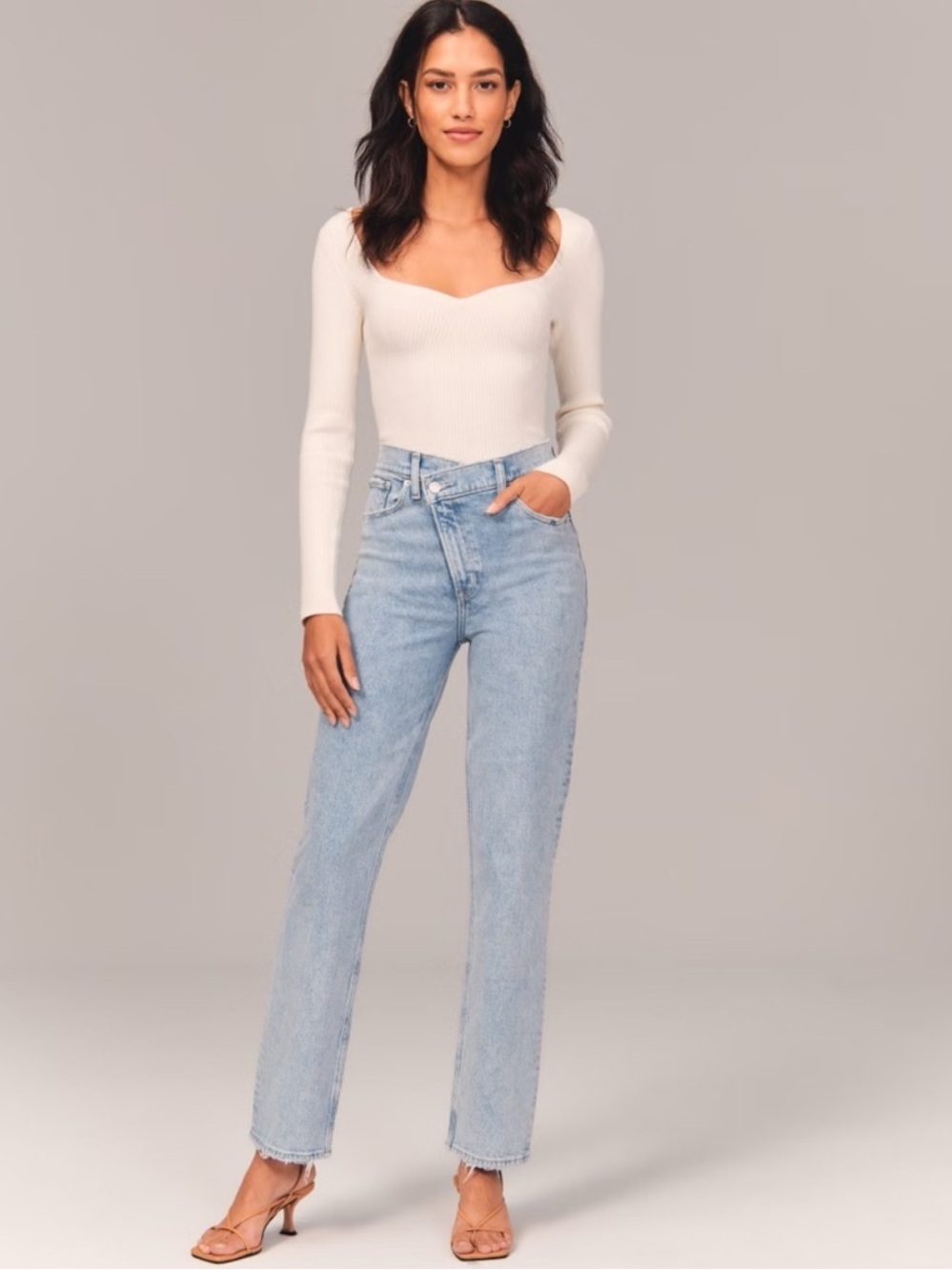 Abercrombie & Fitch 90s Straight Ultra High Rise Light Wash Jeans Classic